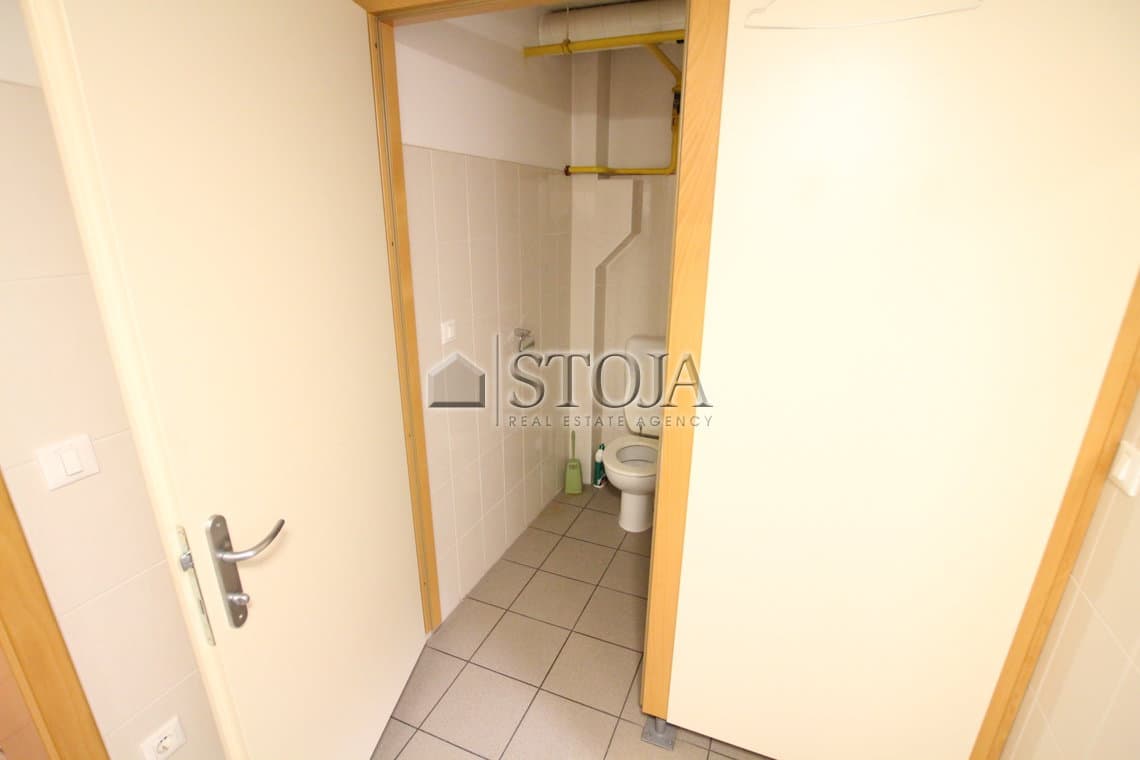 Oddaja, Poslovni prostor, Gostinski lokal, Ljubljana okolica, Grosuplje, Grosuplje, 250 m2 — photo 6 of 28