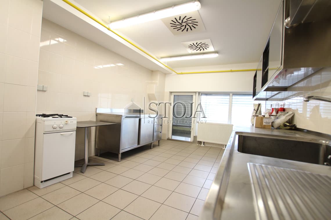 Oddaja, Poslovni prostor, Gostinski lokal, Ljubljana okolica, Grosuplje, Grosuplje, 250 m2 — photo 8 of 28