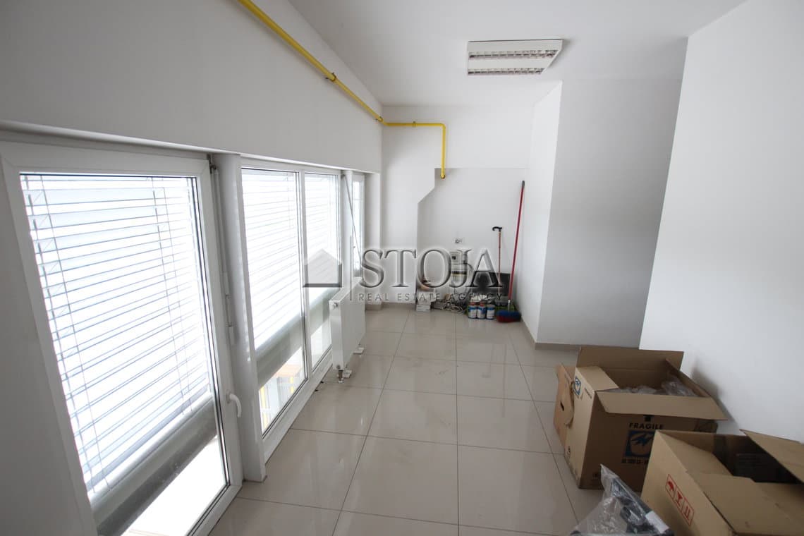 Oddaja, Poslovni prostor, Gostinski lokal, Ljubljana okolica, Grosuplje, Grosuplje, 250 m2 — photo 10 of 28