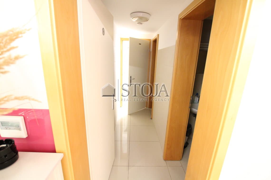 Prodaja, Poslovni prostor, Gostinski lokal, Ljubljana okolica, Grosuplje, Grosuplje, 250 m2 — photo 19 of 28
