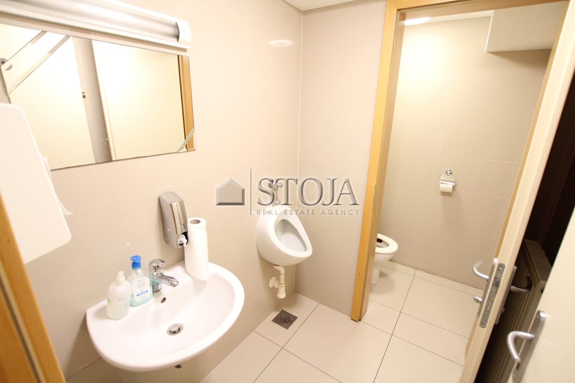 Oddaja, Poslovni prostor, Gostinski lokal, Ljubljana okolica, Grosuplje, Grosuplje, 250 m2 — photo 26 of 28