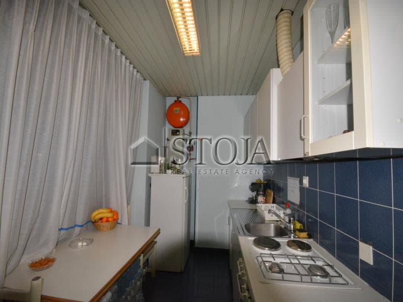 Prodaja, Poslovni prostor, Pisarna, Ljubljana okolica, Domžale, Domžale, 175 m2 — photo 4 of 10