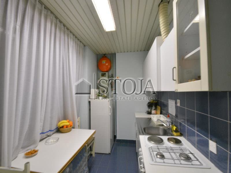 Prodaja, Poslovni prostor, Pisarna, Ljubljana okolica, Domžale, Domžale, 175 m2 — photo 5 of 10