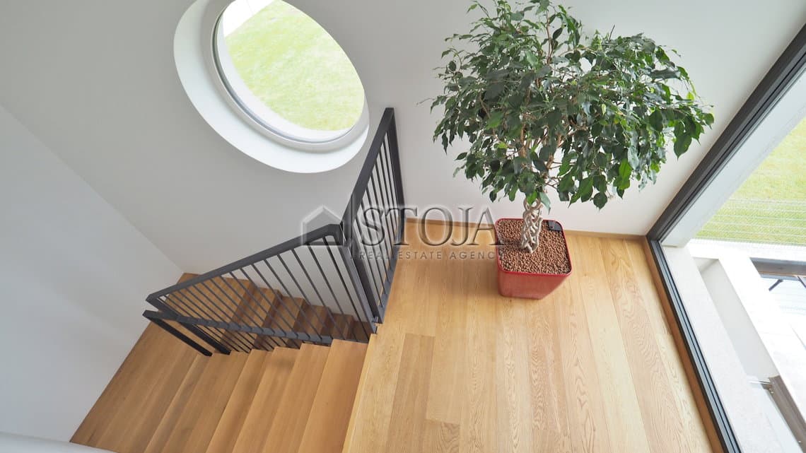 Oddaja, Hiša, Samostojna, Ljubljana okolica, Domžale, Domžale, 414.4 m2 — photo 12 of 23