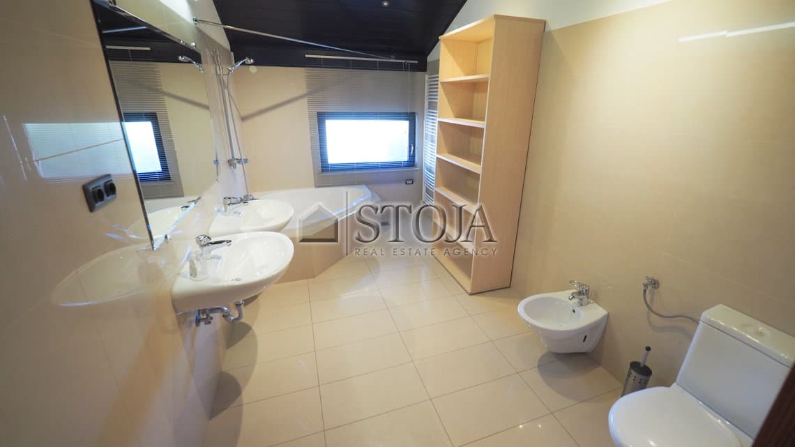 Oddaja, Hiša, Vrstna, Ljubljana okolica, Domžale, Vir, 299 m2 — photo 11 of 15