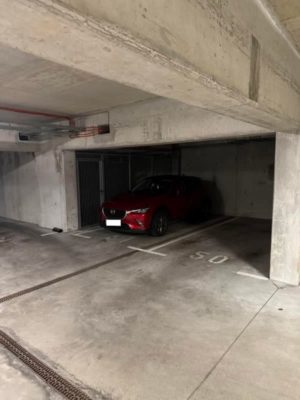 Prodaja, Garaža/parkirno mesto, Notranje parkirno mesto, Ljubljana mesto, Šiška, Koseze, 12.9 m2
