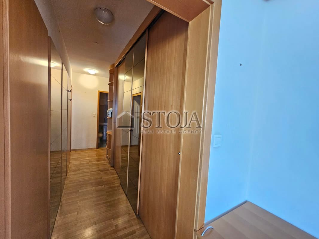 Oddaja, Stanovanje, 2,5-sobno, Ljubljana mesto, Moste-Polje, BTC, 101.9 m2 — photo 16 of 17