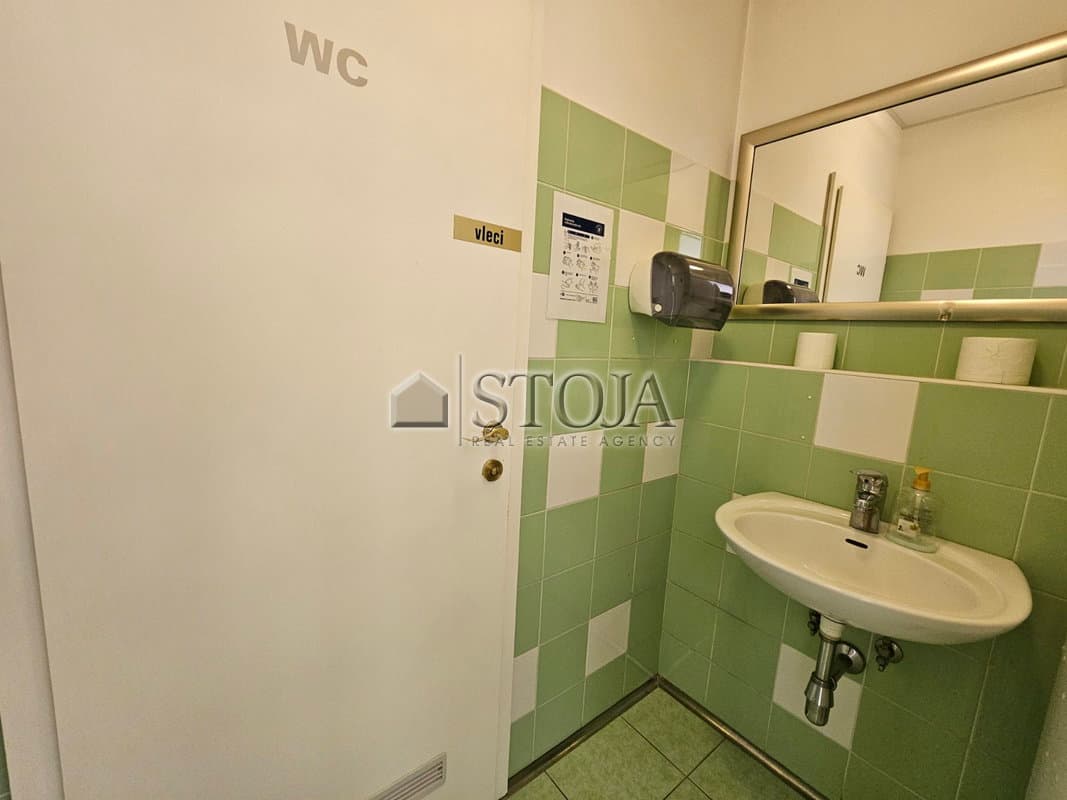 Oddaja, Poslovni prostor, Prostor za storitve, Ljubljana mesto, Šiška, Tacen, 30 m2 — photo 4 of 13