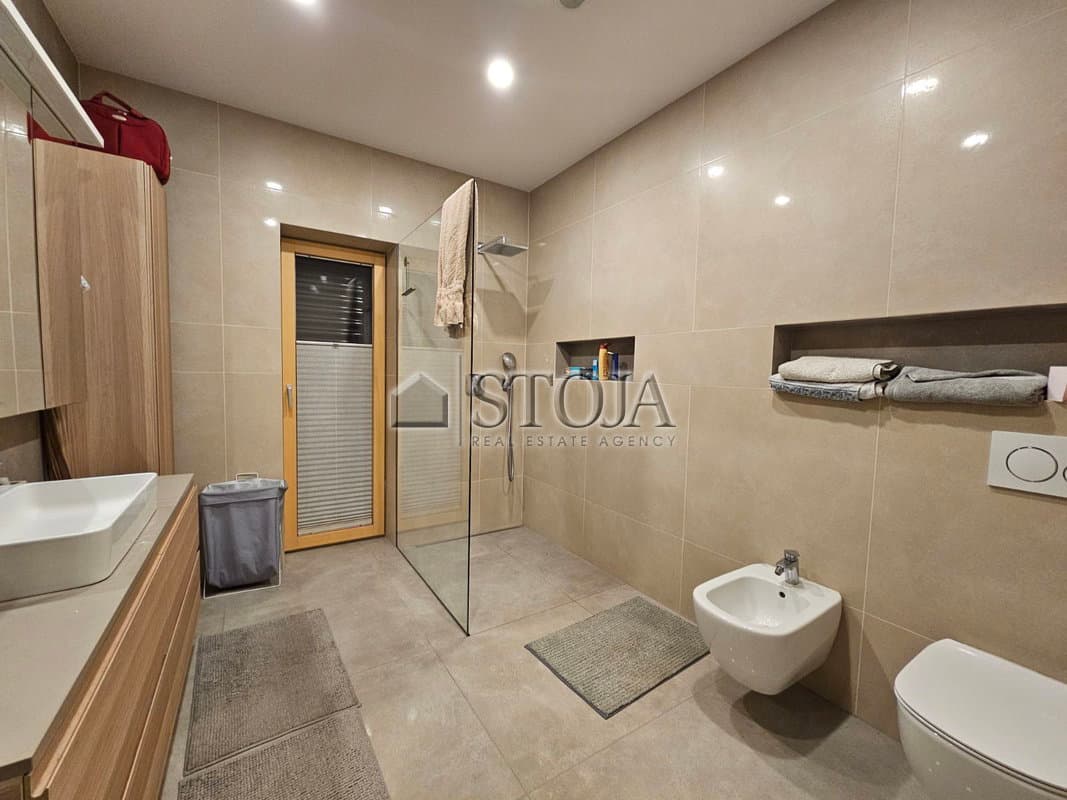 Prodaja, Hiša, Samostojna, Ljubljana okolica, Brezovica, 643.6 m2 — photo 4 of 20