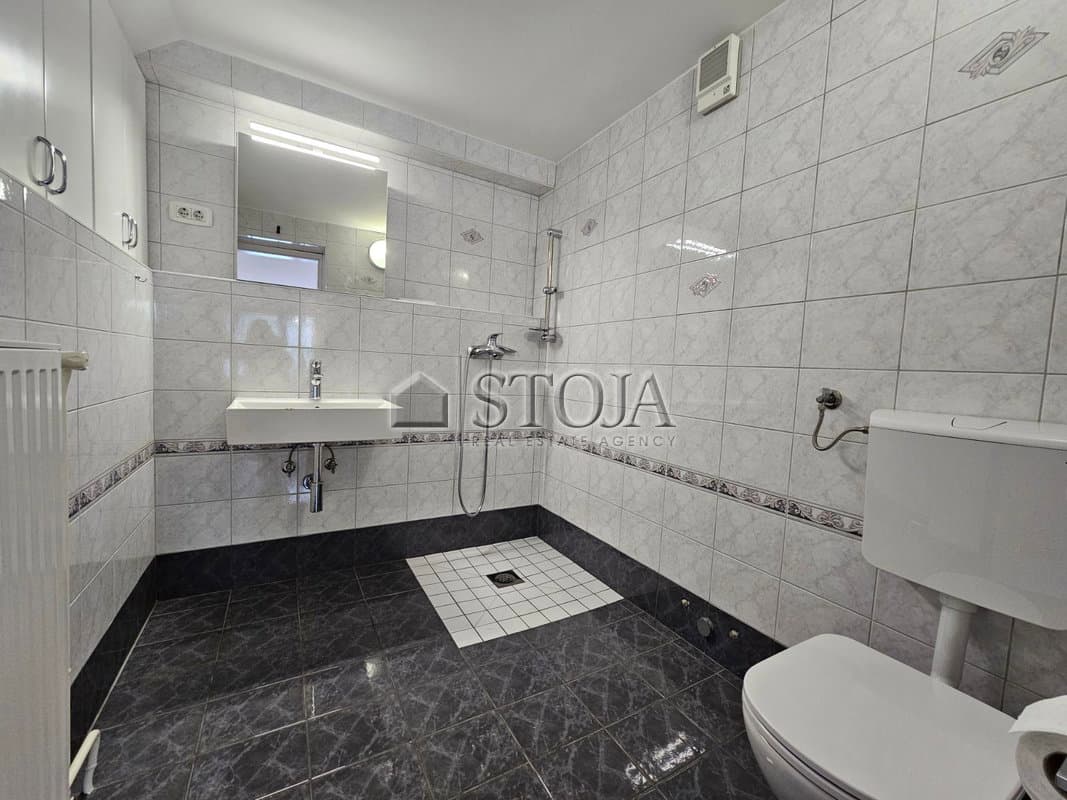 Oddaja, Poslovni prostor, Pisarna, Ljubljana mesto, Bežigrad, Črnuče, 25 m2 — photo 6 of 6