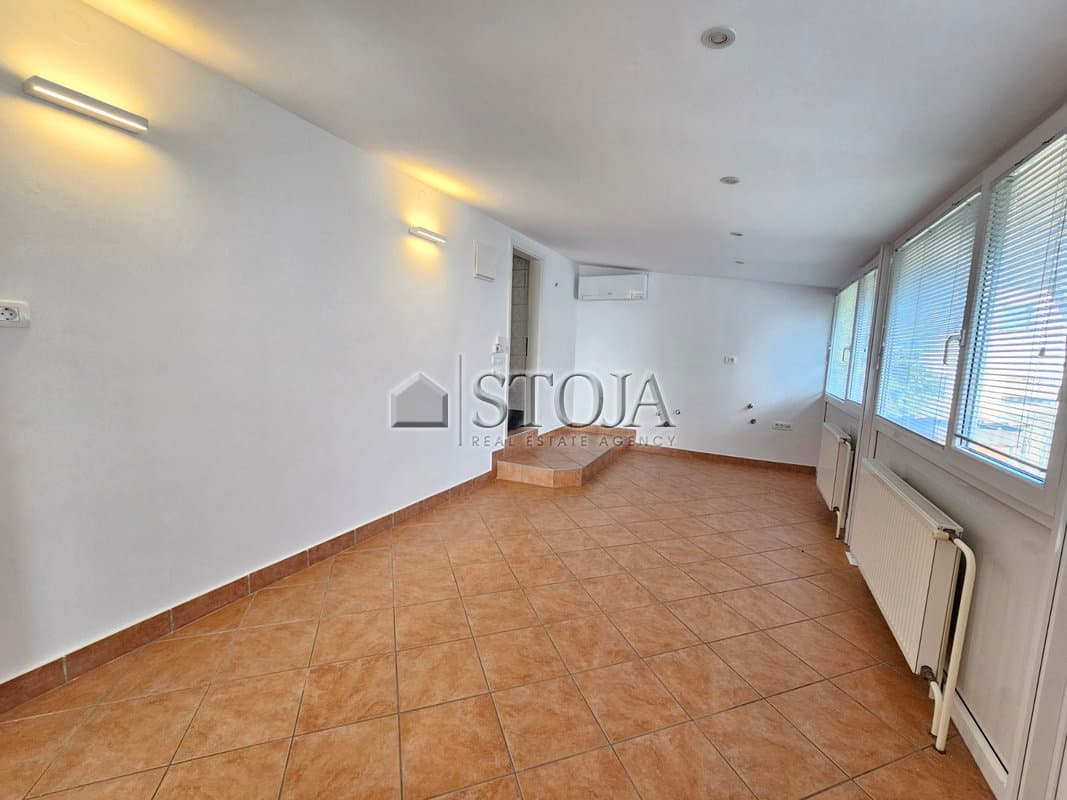 Oddaja, Poslovni prostor, Pisarna, Ljubljana mesto, Bežigrad, Črnuče, 25 m2 — photo 4 of 6