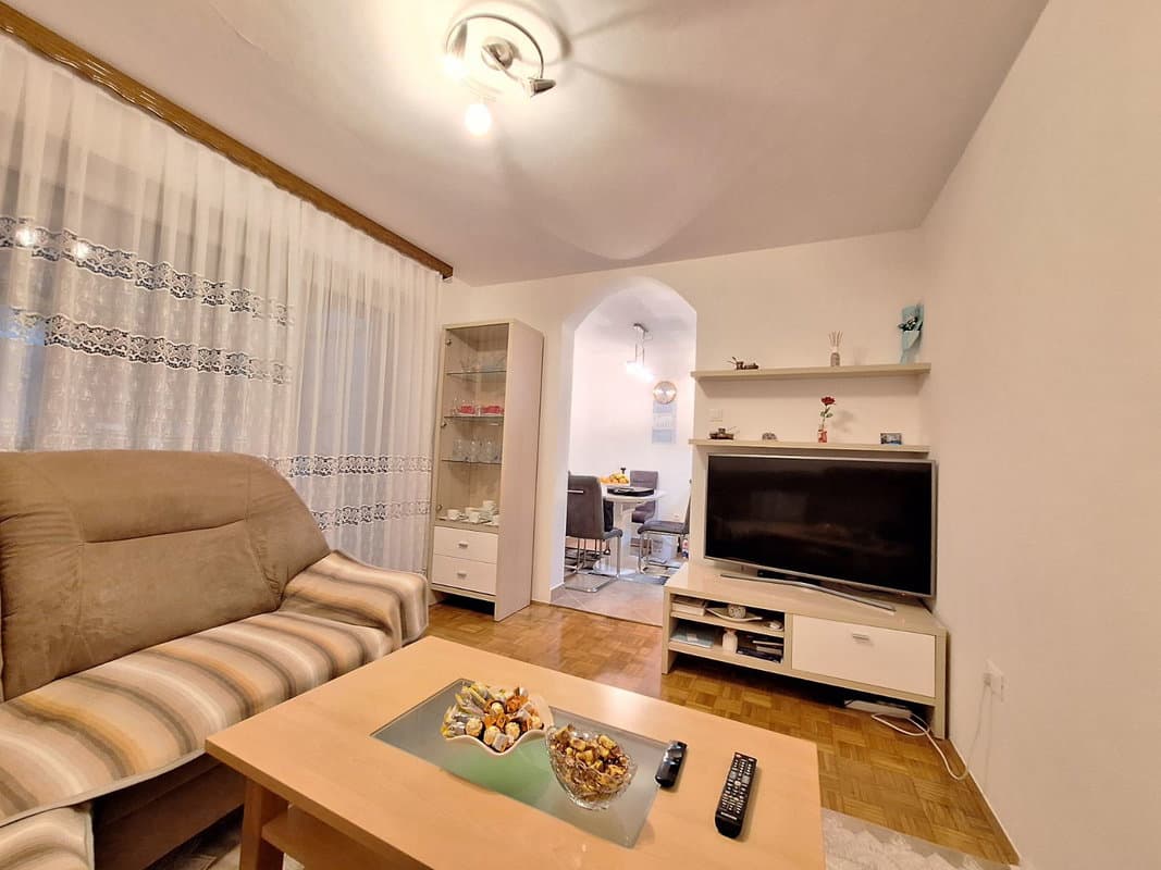 Prodaja, Stanovanje, 2,5-sobno, Ljubljana okolica, Borovnica, Borovnica, 53.2 m2 — photo 1 of 10
