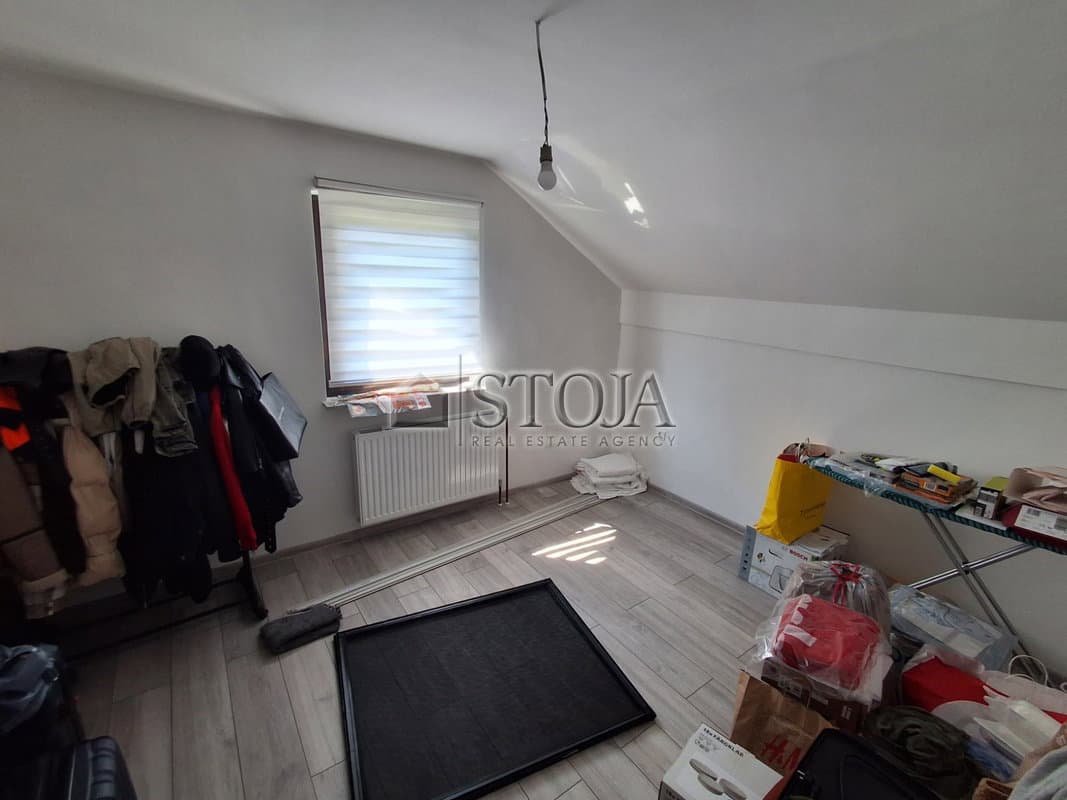 Hiša s tremi stanovanji v bližini Ljubljane! — photo 16 of 22