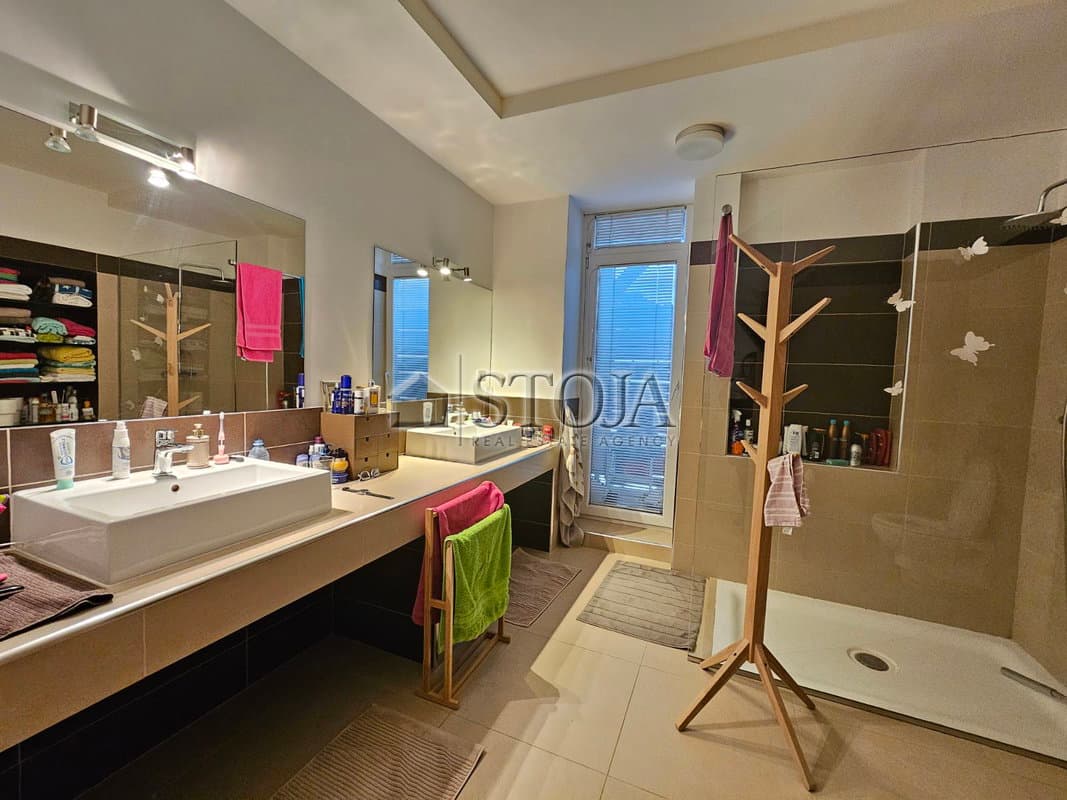 Prodaja, Stanovanje, 5+ več sobno, Ljubljana okolica, Medvode, Medvode, 330 m2 — photo 5 of 16
