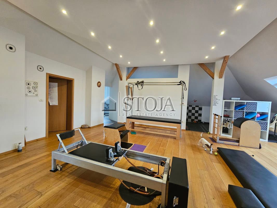 Prodaja, Stanovanje, 5+ več sobno, Ljubljana okolica, Medvode, Medvode, 330 m2 — photo 10 of 16