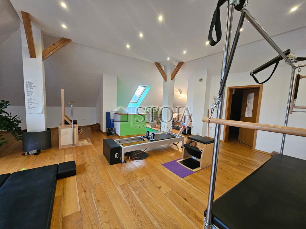 Prodaja, Stanovanje, 5+ več sobno, Ljubljana okolica, Medvode, Medvode, 330 m2 — photo 12 of 16
