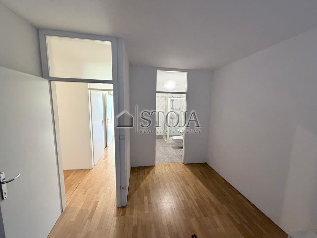 Prodaja, Stanovanje, 5+ več sobno, Ljubljana mesto, Šiška, Mostec, 145.8 m2 — photo 5 of 10