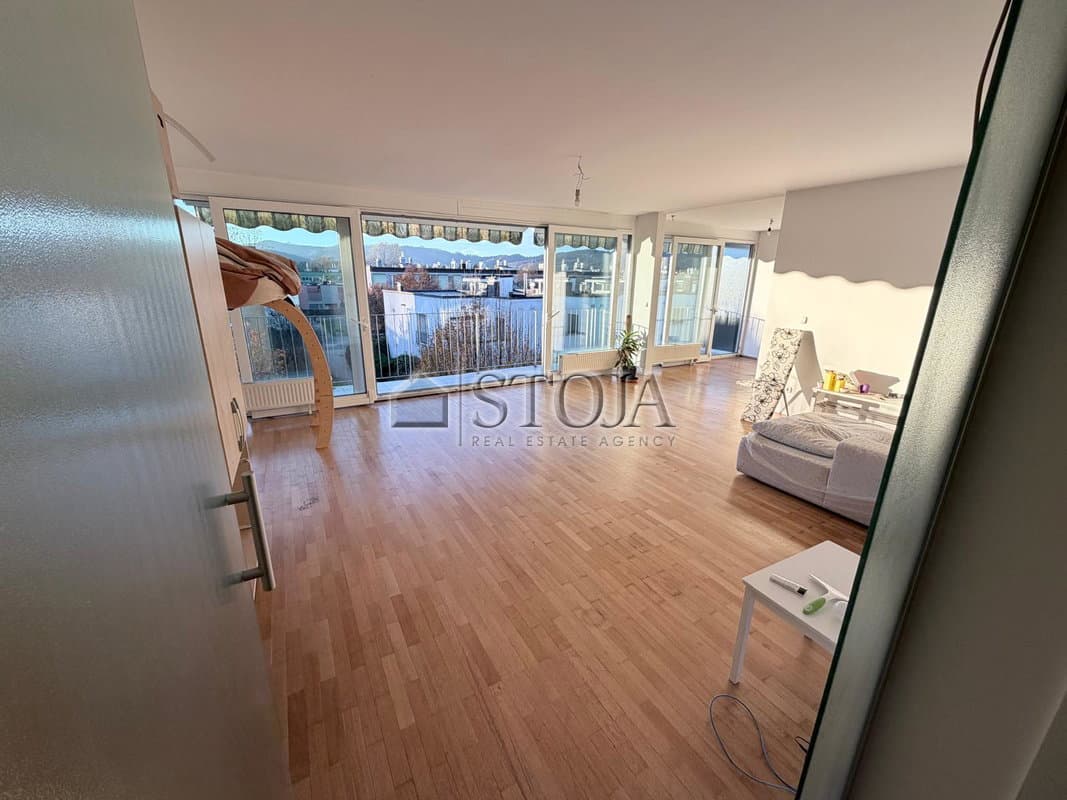 Prodaja, Stanovanje, 5+ več sobno, Ljubljana mesto, Šiška, Mostec, 145.8 m2 — photo 2 of 10