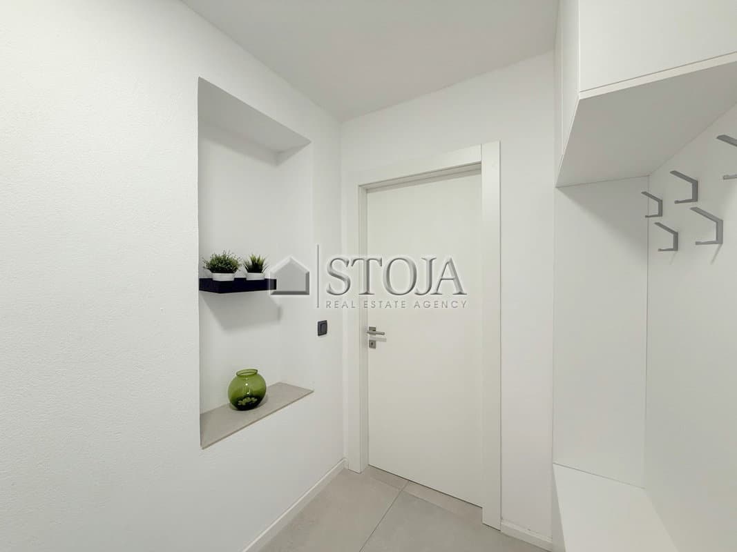 Prodaja, Hiša, Samostojna, Ljubljana mesto, Šiška, Vižmarje, 200 m2 — photo 8 of 23
